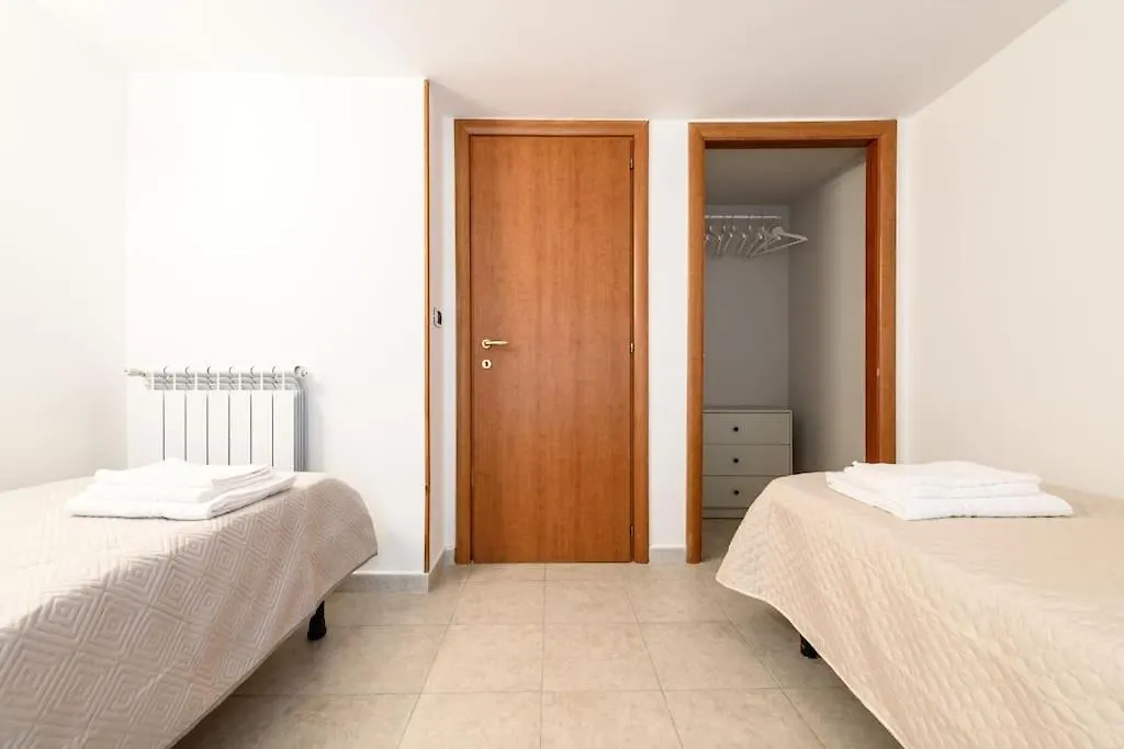 Villa Floridiana 3Min Welcoming House 6 Guest contacts